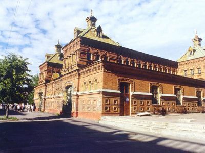 Здание бывшего пассажа по ул. Московской в г. Пензе