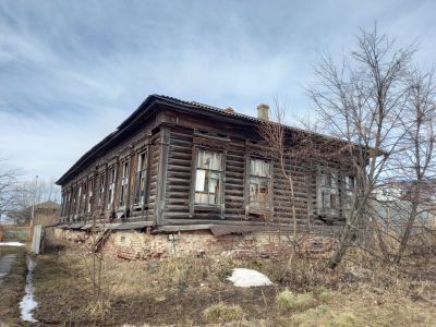 Школа, открытая в 1873 г. по инициативе И.Н.Ульянова