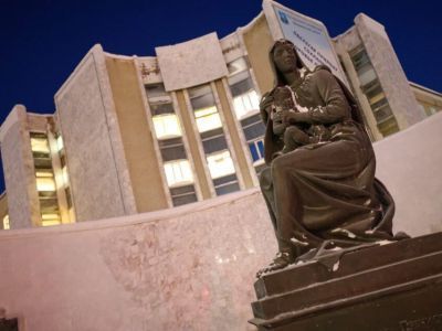 Глава Якутии Айсен Николаев проверил капремонт Мирнинской ЦРБ