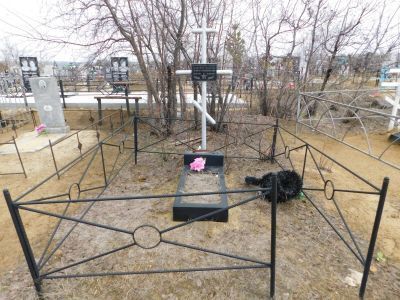 Братская могила участников гражданской войны и советских воинов, погибших в период Сталинградской битвы