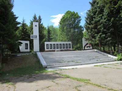 Памятник воинам-землякам, погибшим на фронтах Великой Отечественной войны