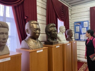В доме-музее Ярославского открыли выставку к 100-летию образования ЯАССР