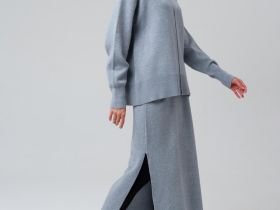 Комплект трикотажный для женщин: джемпер, юбка