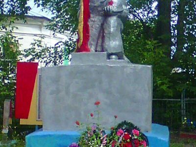 Братская могила воинов Советской Армии, погибших в 1944 г.