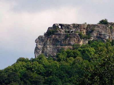 Комплекс крепости и пещерного города "Мангуп-Кале"