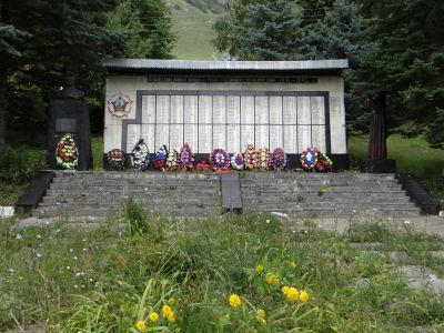 Памятник воинам-односельчанам, погибшим в годы  Великой Отечественной войны