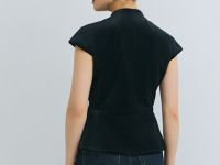 Бархатный жилет, Черный