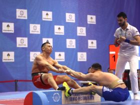 Реванши и сенсации. Мас-рестлеры Якутии завоевали еще шесть золотых медалей чемпионата России