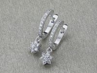 Серьги из белого золота с бриллиантами э0901сг09174900