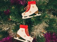 Игрушка деревянная "IDH Center" Фигурные коньки 120-1