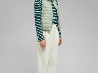 Пуховый жилет с натуральным пухом