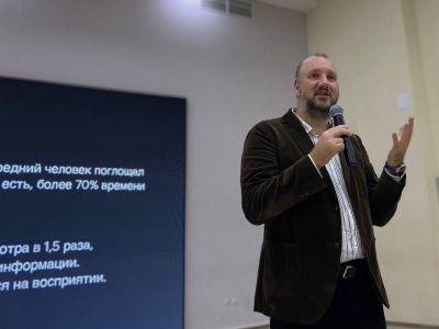 Секретарь СЖР Роман Серебряный принял участие в работе Научно-популярного фестиваля «Новый маршрут» в СКФУ