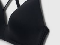 Бюстгальтер с формованными чашками, Черный