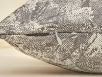 Подушка декоративная Fogliame dorato, серая