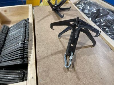 Двести тактических «кошек» передал в зону СВО руководитель УГСЖН Якутии