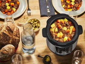 Мультиварка-скороварка Moulinex CE222D32