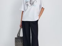 Свободная футболка с принтом