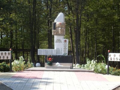 Обелиск в честь земляков, погибших в годы Великой Отечественной войны