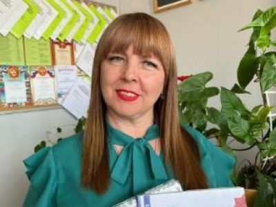 Учитель Виктория Смыслова стала обладателем премии имени Н.Г. Самсонова