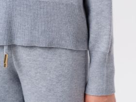 Комплект трикотажный для девочек: джемпер, брюки