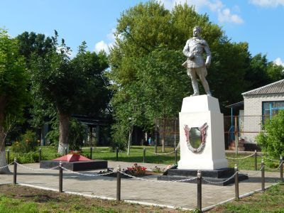 Братская могила красных казаков, погибших в годы гражданской войны