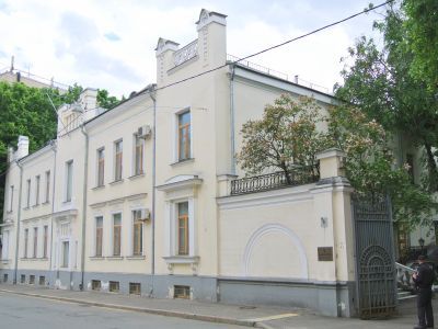 Особняк, 1905 - 1909 гг., военный инженер И.Н.Тулаев, 1909 г., архитектор Б.Н.Шнауберт