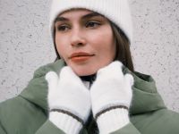 Шапка с отворотом тонкой пряжи