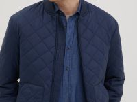 Утепленная стеганая куртка-бомбер