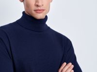 Водолазка прямого силуэта