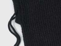 Вязаный капор, Черный