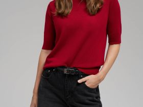 Легкий джемпер с коротким рукавом