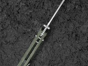 Складной нож Bestech Knives Slasher, сталь D2, рукоять микарта, зеленый