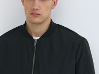 Утеплённый бомбер, Черный