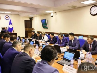 Айсен Николаев поставил задачи перед новым правительством Якутии