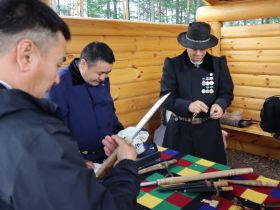 На Ысыахе Олонхо определят лучших изготовителей хомусов, колокольчиков, луков и ножей