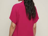 Блузка с коротким рукавом и отложным воротником