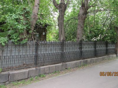 Чугунная ограда