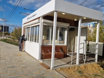 В Якутске запустили 32 муниципальные теплые остановки