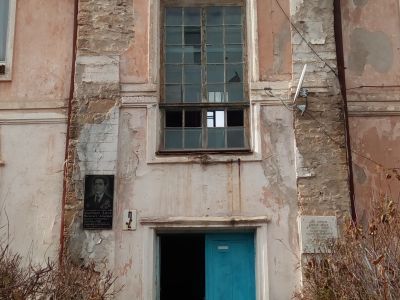 Дом, где жил командир партизанского отряда "За Родину" М.И.Исаков