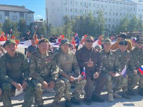 В Якутске торжественно отметили День Государственного флага Российской Федерации