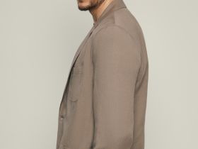 Однобортный пиджак с добавлением льна