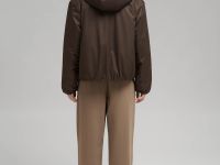 Утепленная куртка с искусственным наполнителем