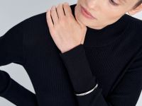 Джемпер приталенного силуэта с воротником-стойкой