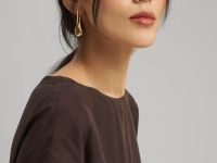 Трикотажное платье со льном