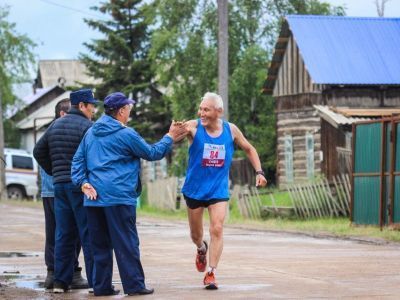 Здоровье народа — главная ценность. Айсен Николаев о борьбе с алкоголем, курением и пропаганде ЗОЖ