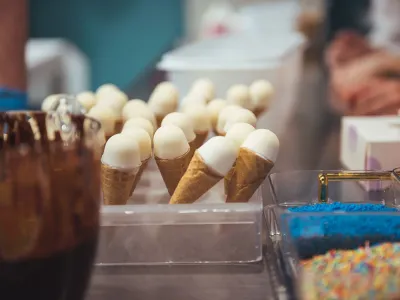 Билеты на Экскурсия на фабрику мороженого на новогодний лад с дегустацией (Alpinetti) / Экскурсия | Афиша | ИнфоТаймс