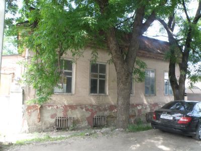 Дом Кравцова из двух частей с магазином внизу