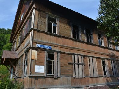 "Дом № 13 по ул. Красинцев в г. Петропавловске-Камчатском"