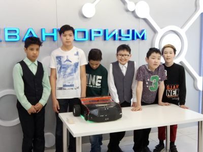 «Металлыч, на уборку!»: Якутские школьники сконструировали робот-пылесос