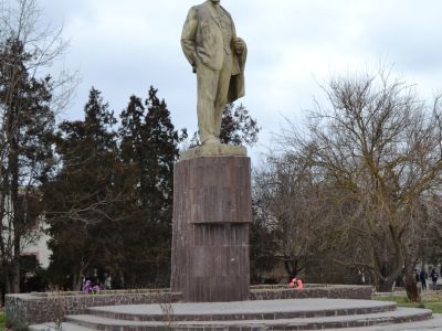 Памятник В.И.Ленину